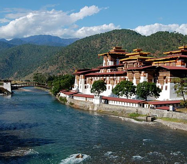 Quintessentially 2 - Cerca del cielo, los himalayas en la India