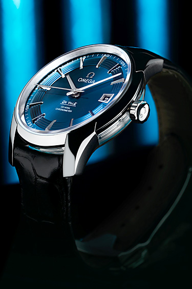 Omega 1 - Hour Vision Blue, un reloj elegante