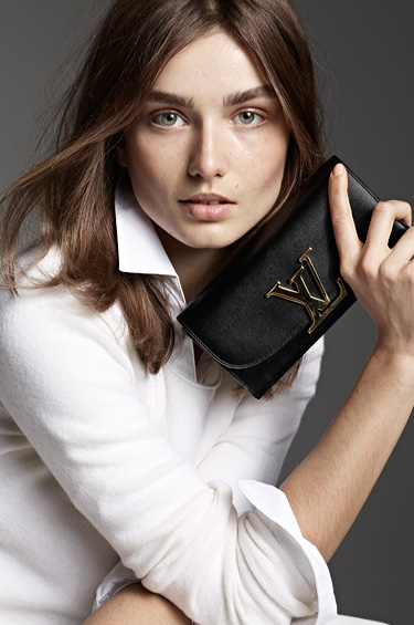 Louis Vuitton 1 - Louis Vuitton presenta su nuevo monedero Vivienne